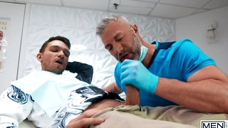 XXX Gay clips contains FILLING HIS CAVITY