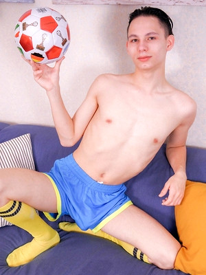 Cute uncut gay boys - Rimi Morty