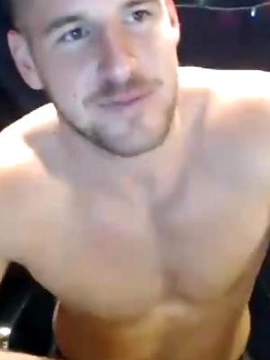 Gay sex pics with Chance Cruise Oils Up And Gets Freaky