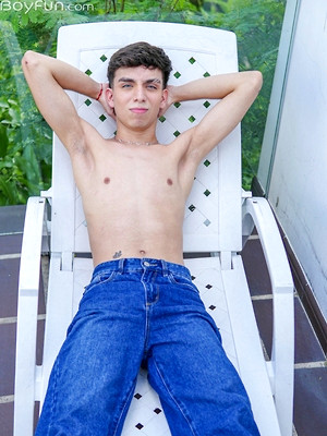 Cute uncut gay boys - Skinny latino Liam Zuares playing with his uncut dick