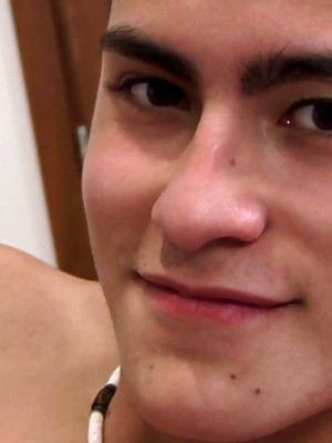 XXX gay photos of Hot & sexy boy jacking off