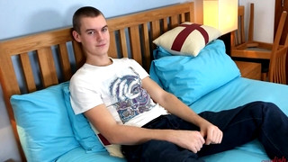 Free gay sex with Young Straight Rugby Lad's Cock gets Manhandled & Shows his Hairy Hole & Squirts Everywhere!