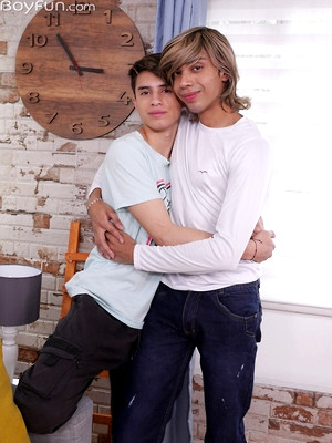 Hot boys nude photos - Dominik Xoxo and Justin Host
