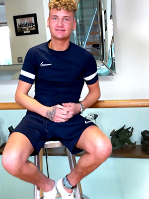Gay boys pics - Young Slim & Blond Lad gets his Uncut Cock Wanked & he Shoots Cum all over his Abs!