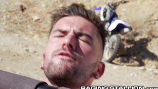Free gay sex with Chris Damned Pounds some Jock Ass in the Desert