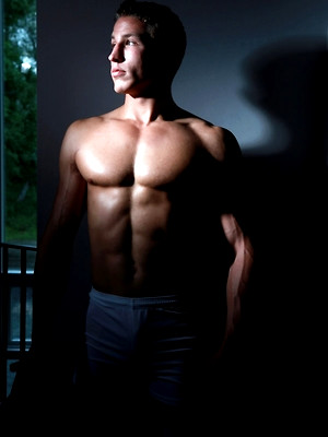 Gay sex pics with big sportive muscular guy