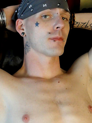 Gay sex pics with Pierced Rocker Skater