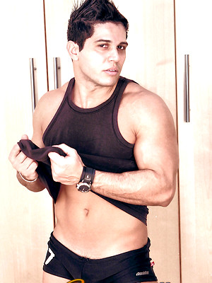 Gay male in Tony Exposing Butt
