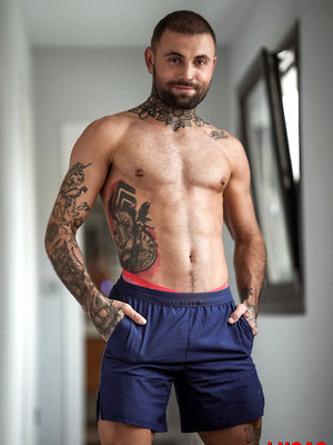 XXX gay photos of Jeffrey Lloyd