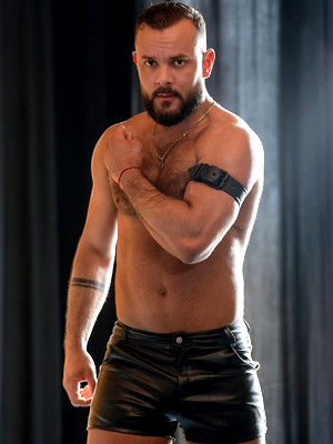 Free gay xxx pics with Fist First: Third Times An Arm