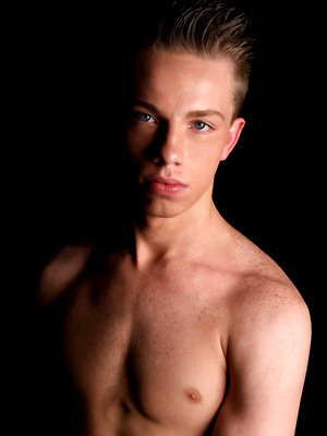 Gay pics of Marek: Hot twink jacking off and posing naked