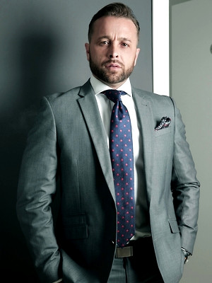 Gay male in Flip, Editor's Cut