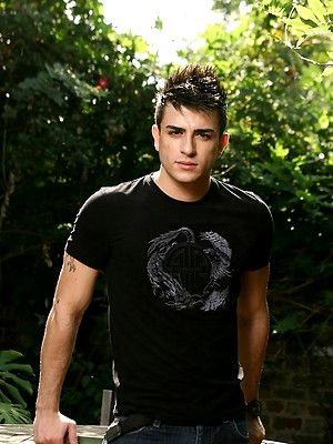 XXX gay photos of Harry Garden Shot