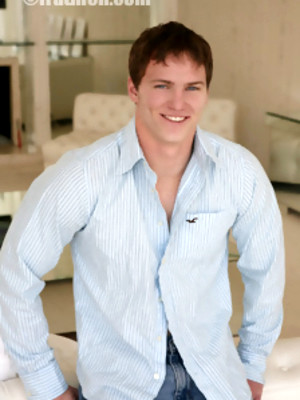 Hot gay album pics Peython shows his sexy body