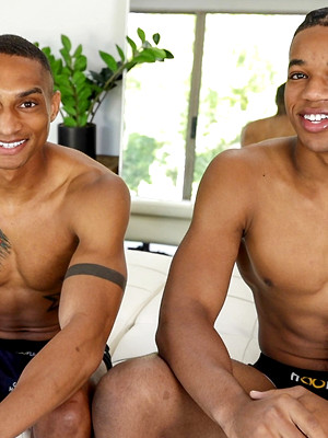 Twinks xxx pics - Eli Bennett Is Crushin' For King Coleman