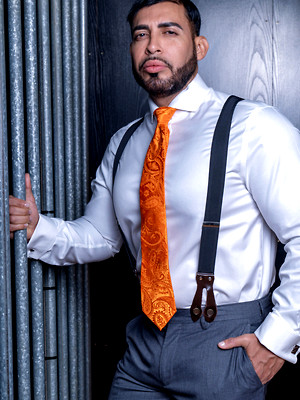 Free gay xxx pics with Plumber's Big Tool