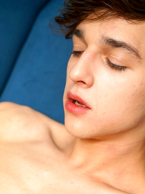 Hot twinks porn pics - Soccer Boy's Gangbang Dreams