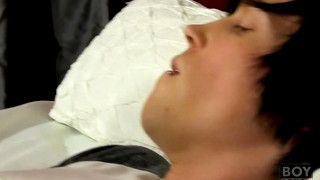 Check new gay sex scene with Tyler Bolt - Solo Butt Play