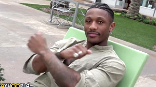 Free gay porn video Xander Jordan Jerks His Big Dick