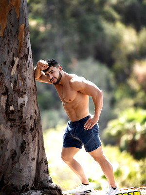 Free gay xxx pics with Matteo solo