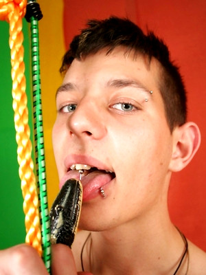 Free gay xxx pics with Hot gorgeous playful Gay Twink