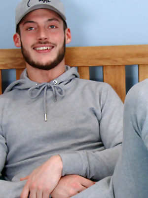 Gay porn pics Straight & Athletic Hunk Will Pumps his Hole with 2 Dildos