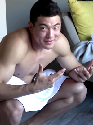 Hot twinks porn pics - Tall Jock Sean Lee Shoots Some Hoops and Jerks His Uncut COCK
