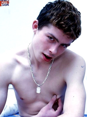 Hot twinks porn pics - Young czech boy shows ass and cock