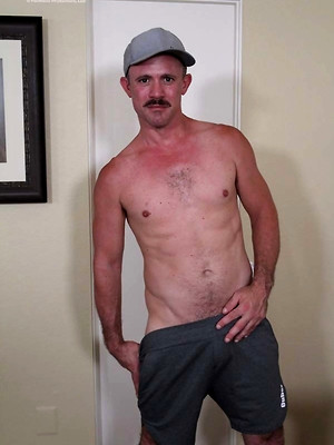Free gay porn pics with Jesse Zeppelin solo