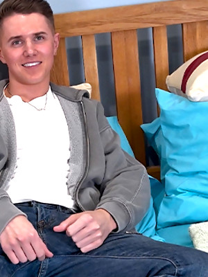 Gay male in Straight Hottie Fin Pumps his Tight Hole with Anal Beads & a Vibrator & Squirts Cum Everywhere!