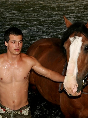 Hot boys nude photos - Young sexy jock posing naked outdoors
