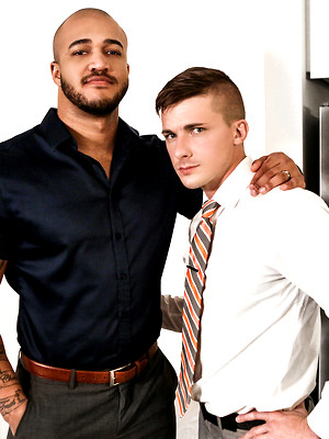 Cute uncut gay boys - Muscled Jason Vario fucks young real estate agent Jake Porter in the ass