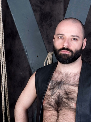 XXX gay photos of John Lock
