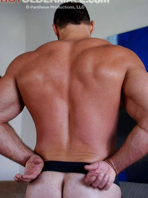 XXX gay photos of Brad Kalvo solo