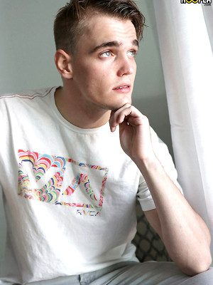 Hot gay album pics Dylan Cover Jerks Big Cock