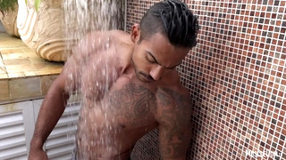 Gay porn video Hot Muscle Man in Pool