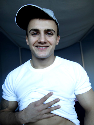 Cute uncut gay boys - Wrestler Brady has something he wants you to see