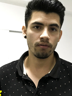 Gay sex pics with Numero 109