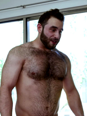 Gay sex pics with Big Bear Isaac Hauncho Does It All For The Camera!