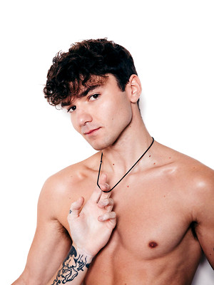 Twinks xxx pics - Theo Brady welcomes newcomer Achilles to CockyBoys in his studio debut!