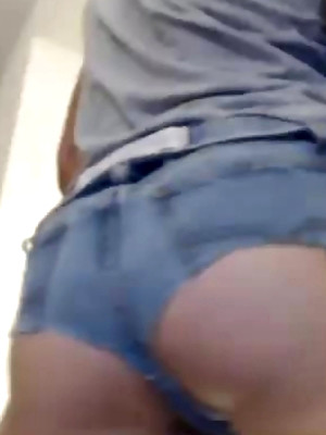 Gay male in New Guy Kip Puts On A SHOW