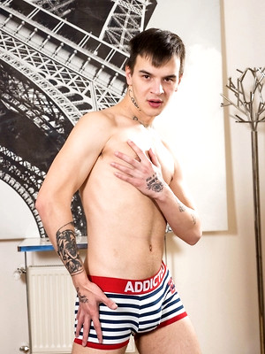 Twinks xxx pics - Desmond Cooper