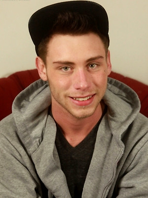 Cute uncut gay boys - Gorgeous college boy Stephen Charles masturbating.