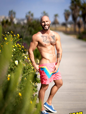 Hot gay sex pics with Vin Roxx