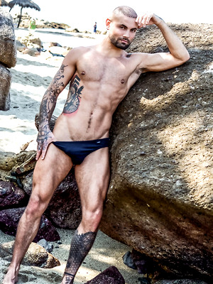 Free gay porn pics with Jeffrey Lloyd