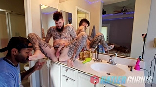 Free gay porn video AUGUST'S BREAKFAST