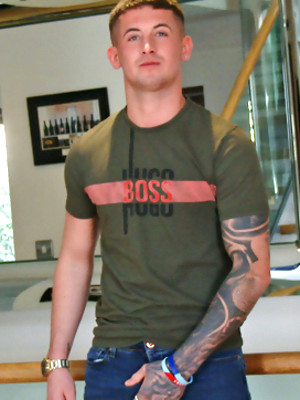 XXX gay photos of Straight Young Footballer Jack Shows off his Lean Body