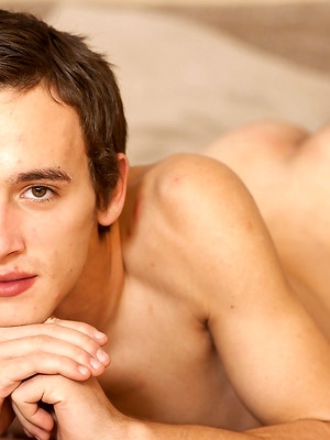 Twinks xxx pics - Emil Tomanek - Session Stills
