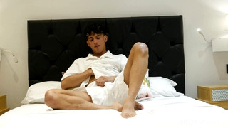 Free gay sex with Ricky Montes
