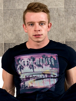 Free gay porn pics with Marty Lang erotic solo